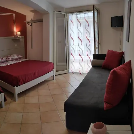 Casette Tulipano Apartment Santa Teresa Di Riva